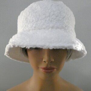 Fabulous Fuzzy and Fun! Sherp  Bouclé -look Stylish Fashionable White Bucket hat